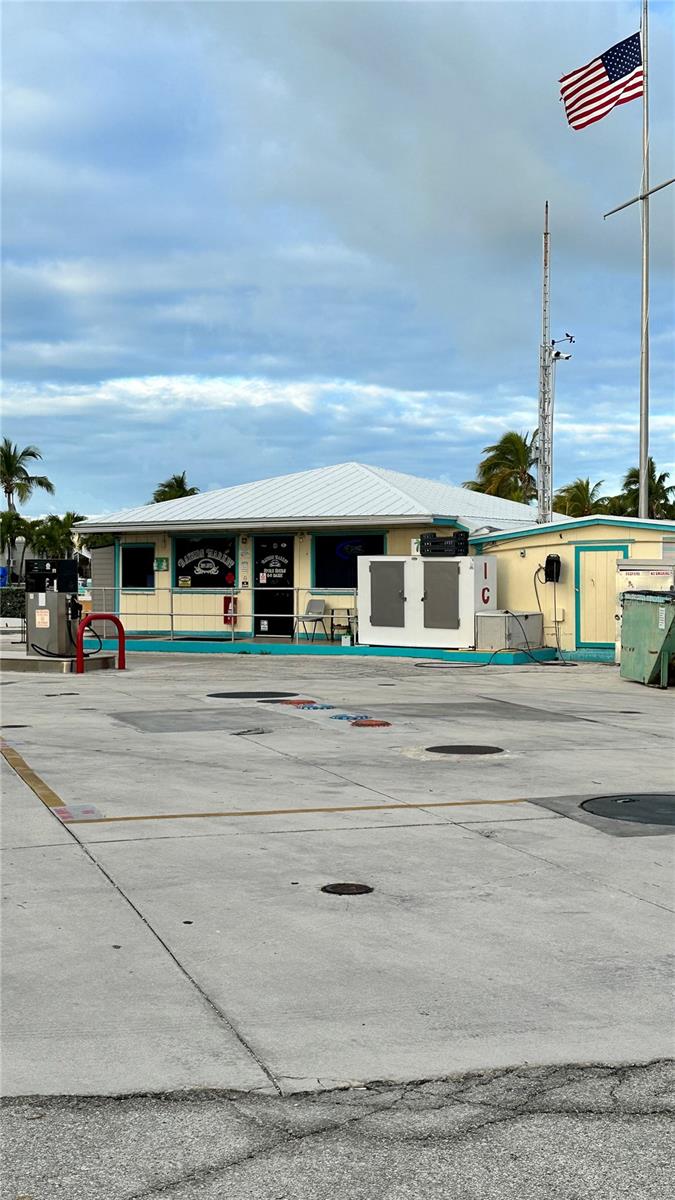 Image 36 of 44 For 65821 Overseas Highway 314