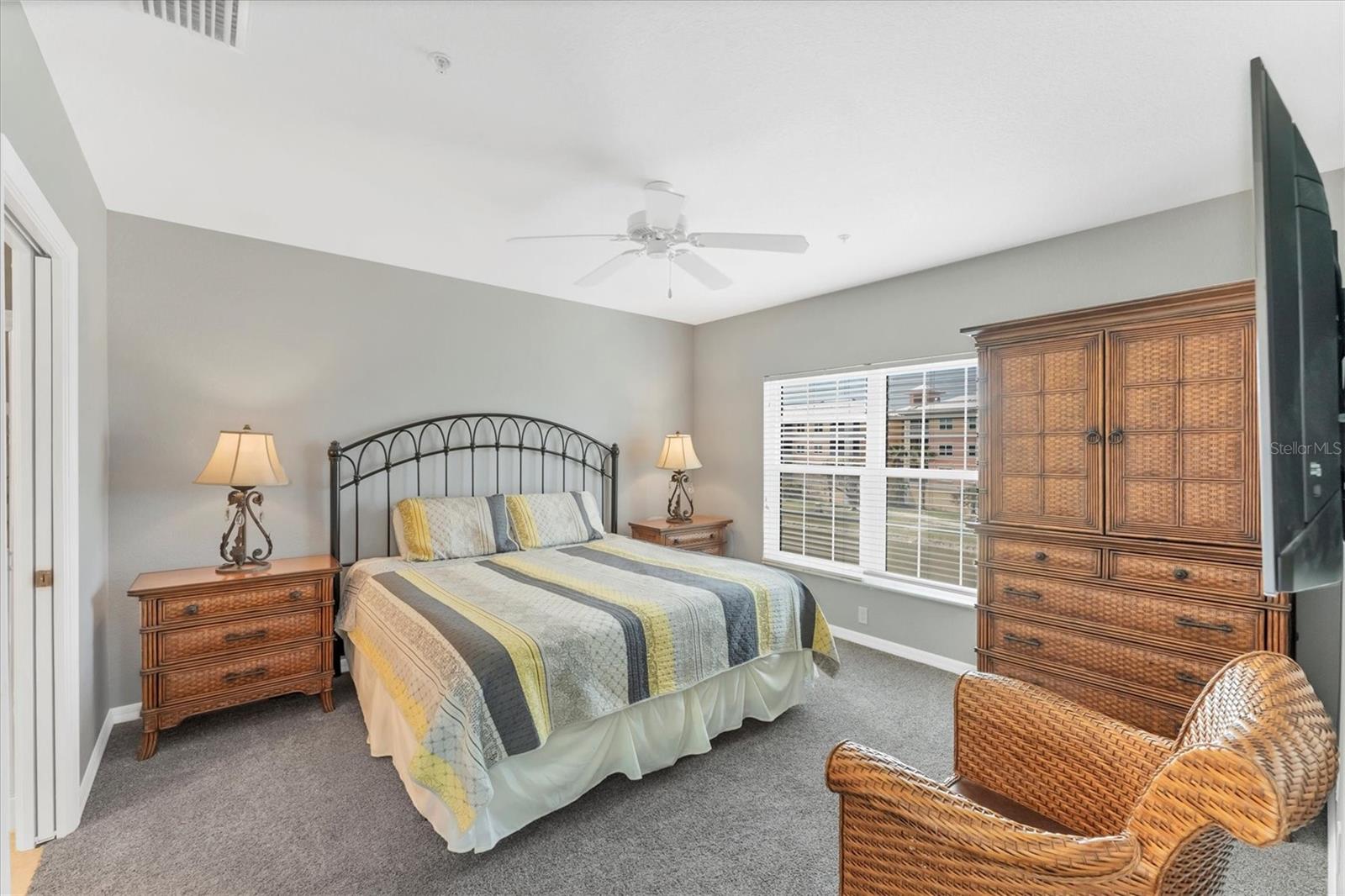 Image 13 of 40 For 8411 Placida Road 308