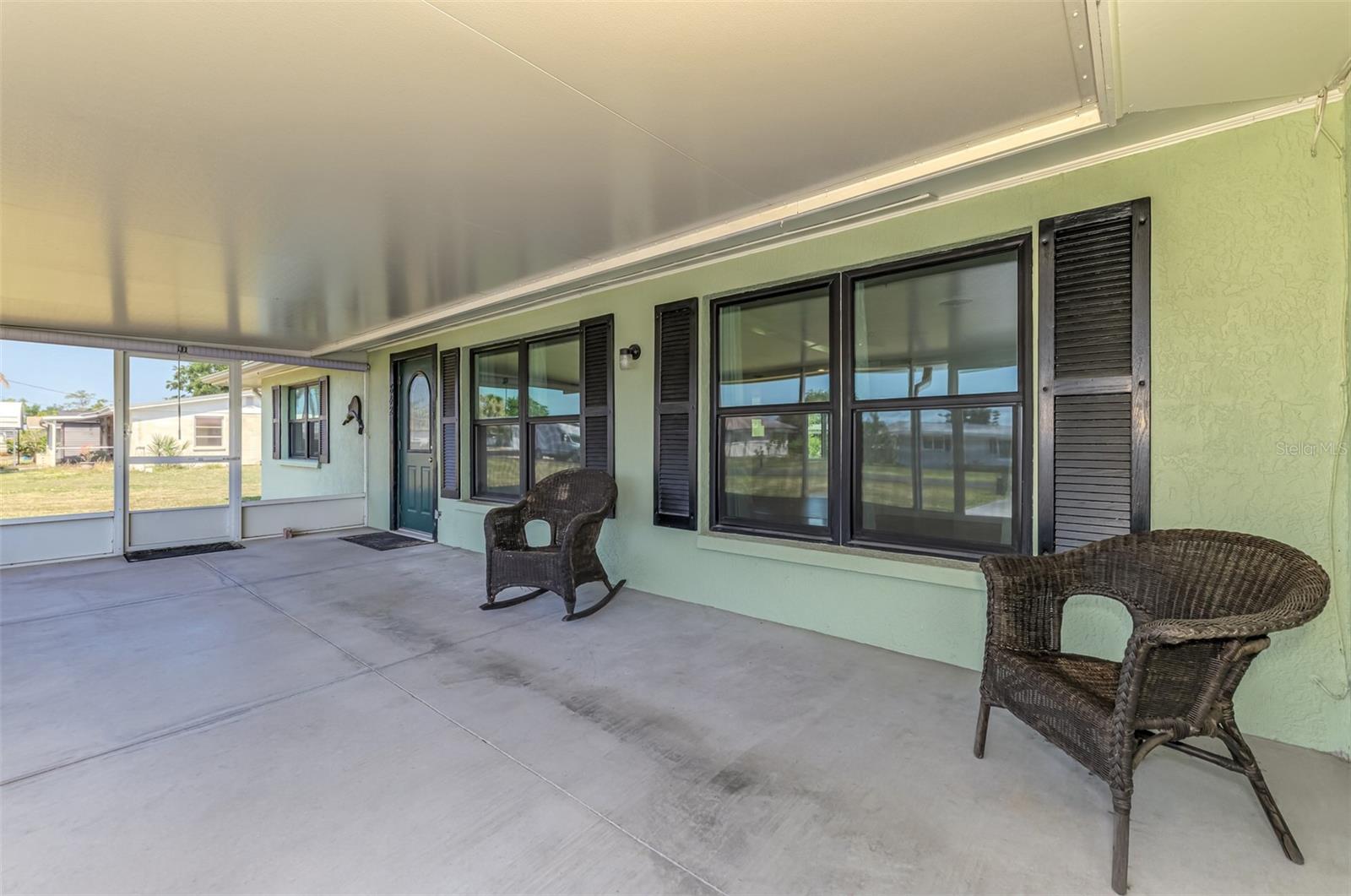 Image 6 of 71 For 842 6th Street