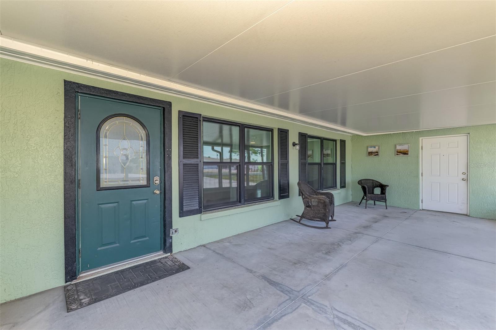 Image 7 of 71 For 842 6th Street