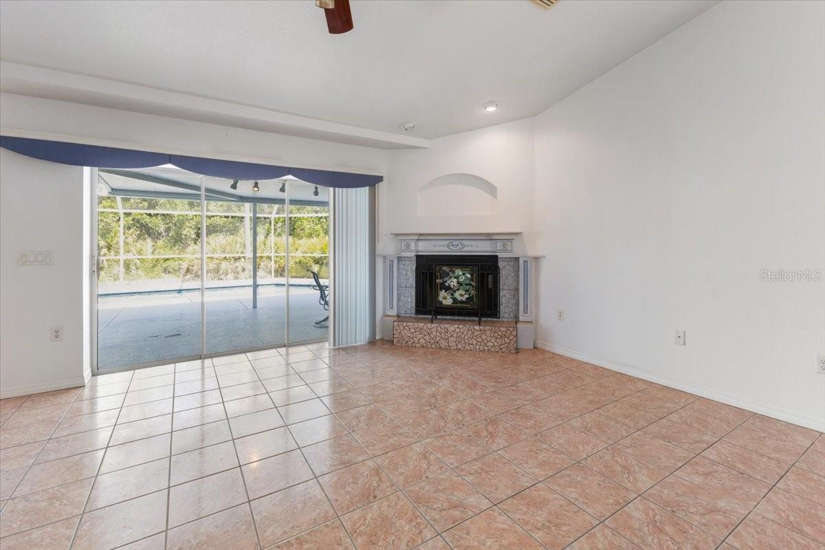 Image 12 of 68 For 270 Wentworth Street