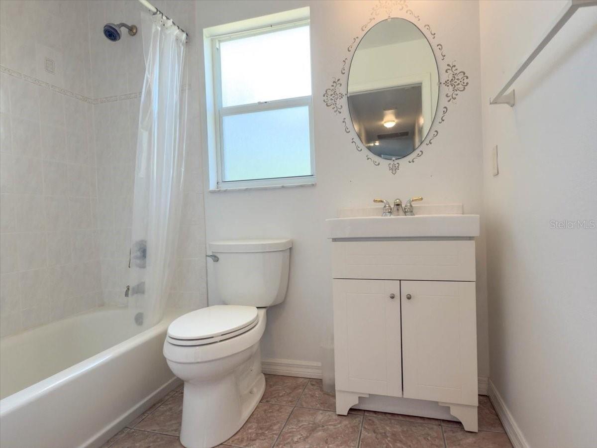 Image 36 of 68 For 270 Wentworth Street