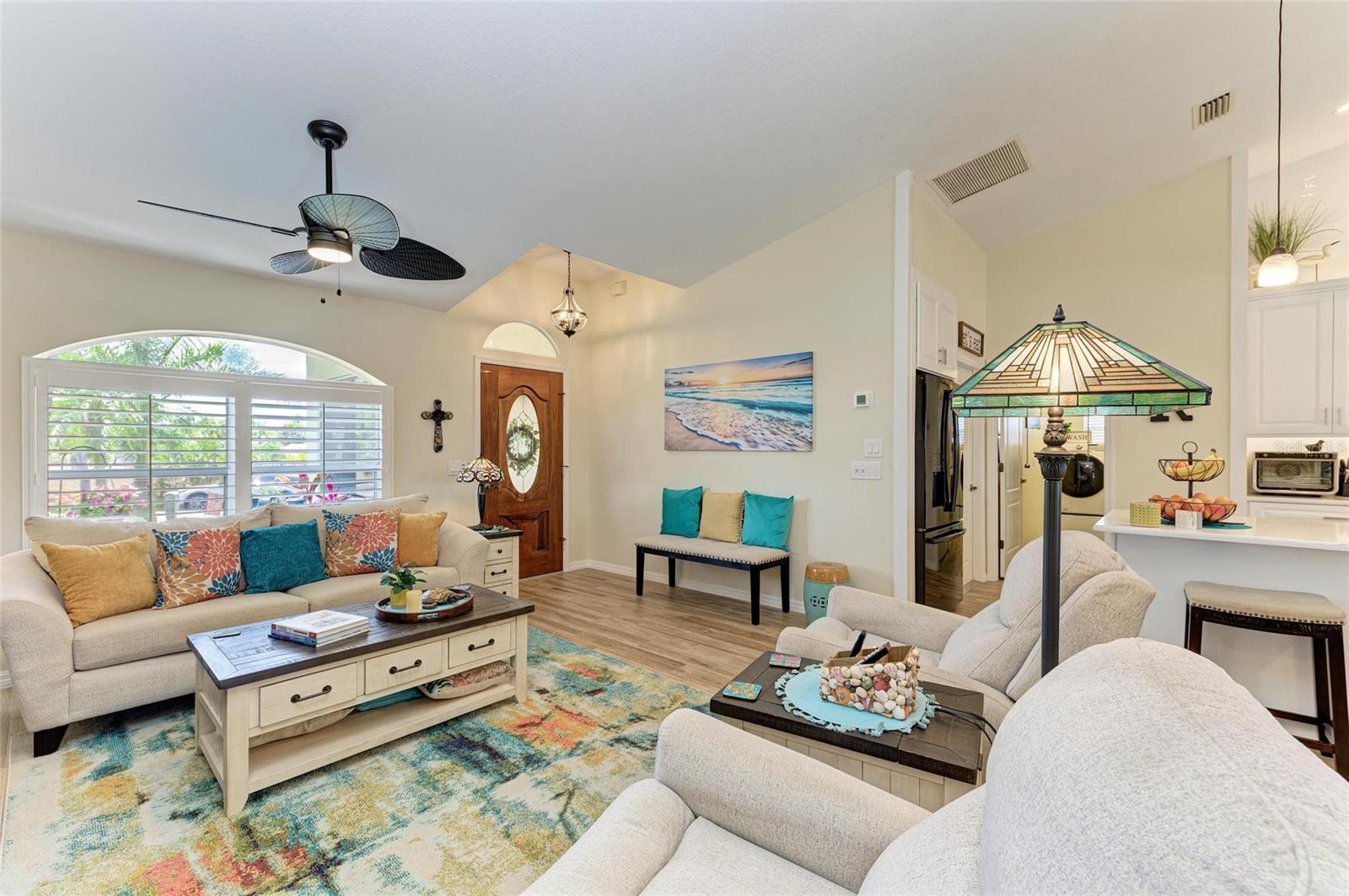 Image 10 of 56 For 9404 Arnaz Circle
