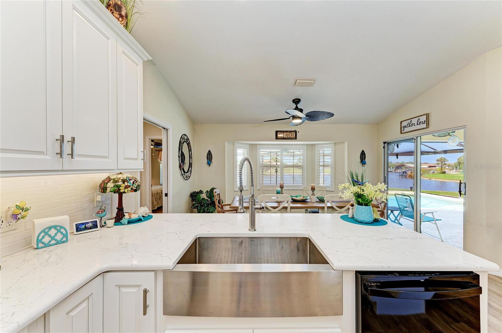 Image 18 of 56 For 9404 Arnaz Circle