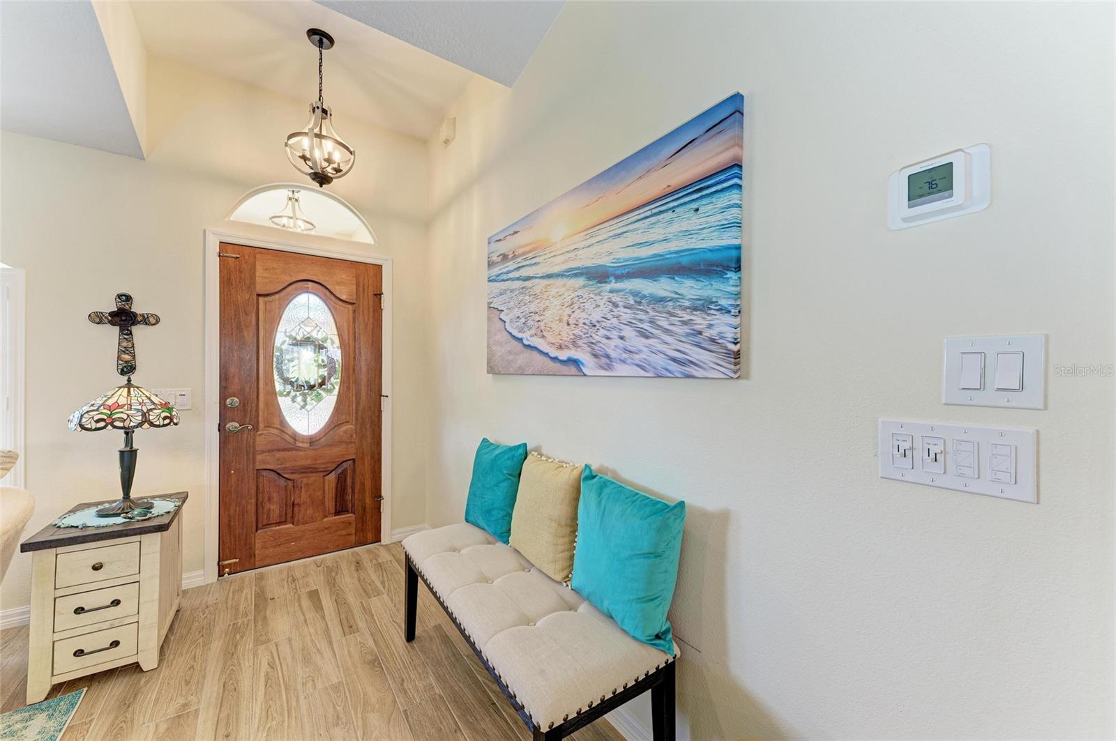 Image 7 of 56 For 9404 Arnaz Circle