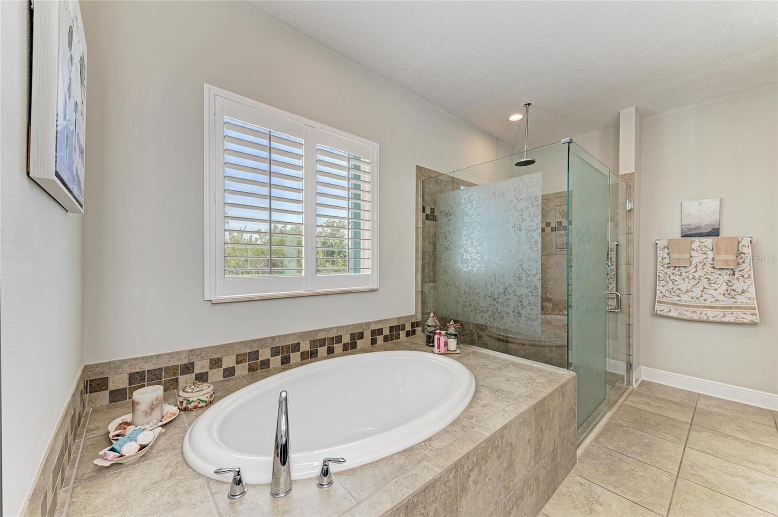 Image 31 of 54 For 9283 Newnan Circle