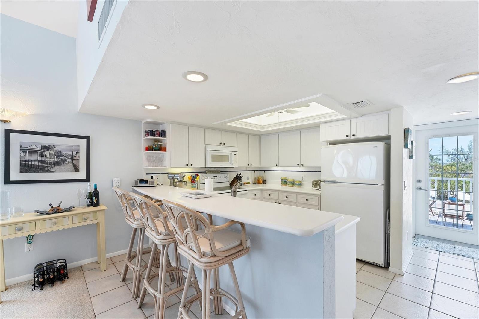 Image 17 of 42 For 7554 Palm Island Drive S 1822