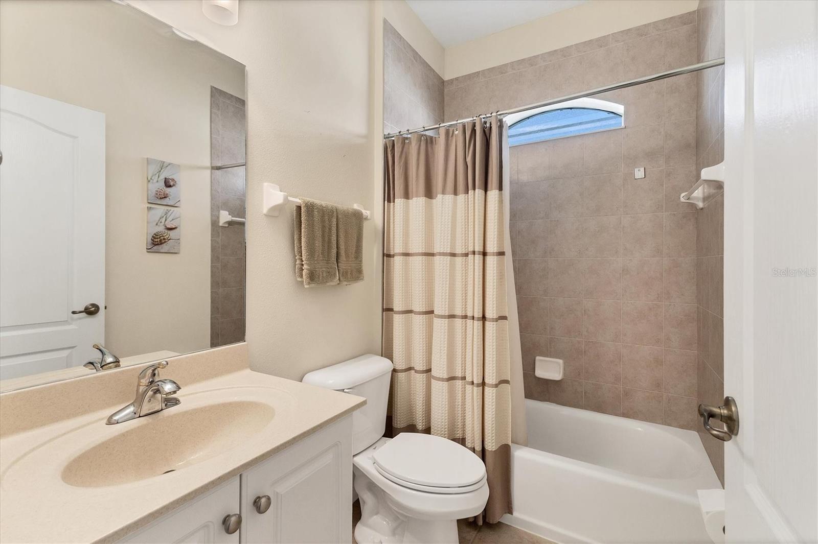 Image 26 of 38 For 105 Westwind Drive
