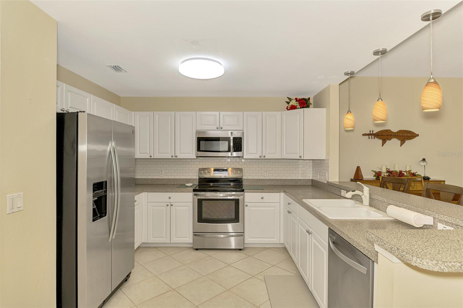Image 11 of 77 For 3433 Grand Vista Court 102