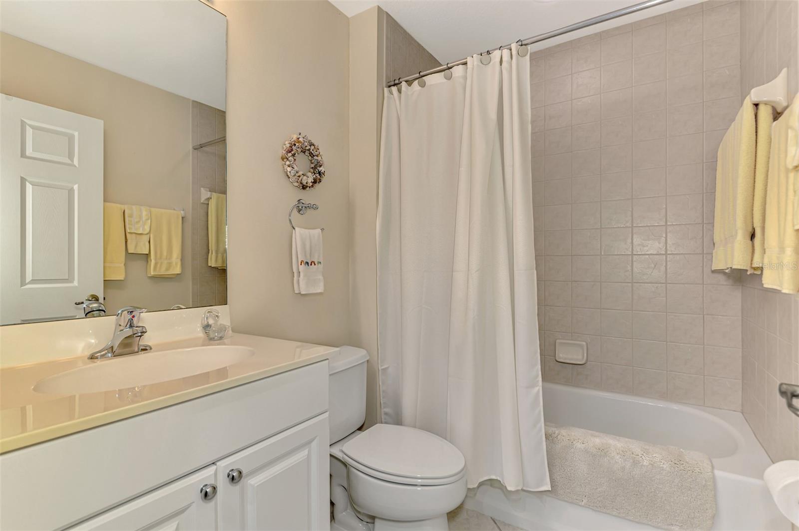 Image 31 of 77 For 3433 Grand Vista Court 102
