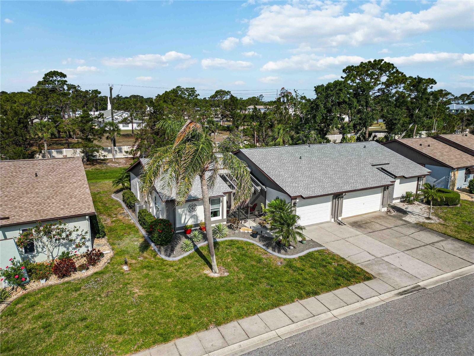 Image 45 of 66 For 667 Foxwood Boulevard