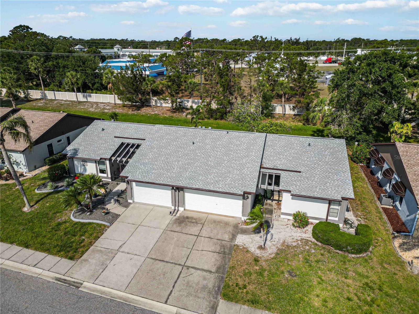 Image 49 of 66 For 667 Foxwood Boulevard