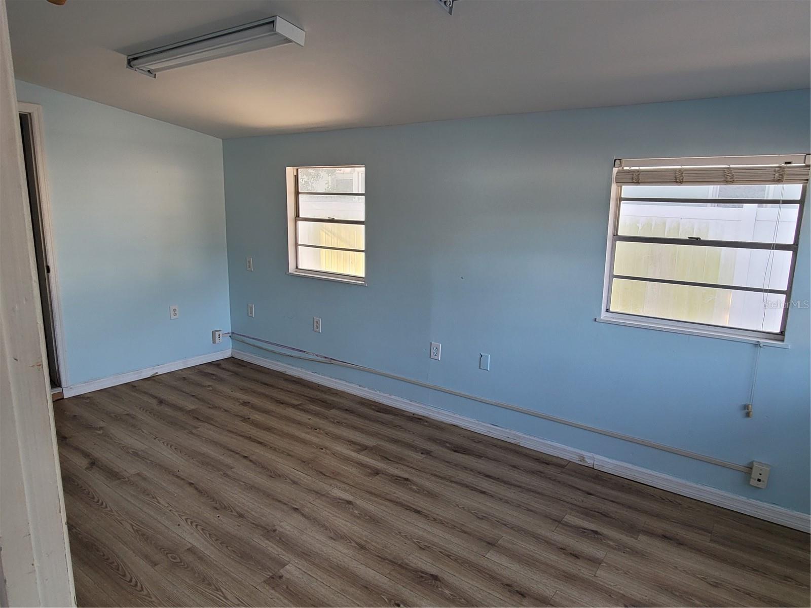 Image 7 of 20 For 659 Indiana Avenue
