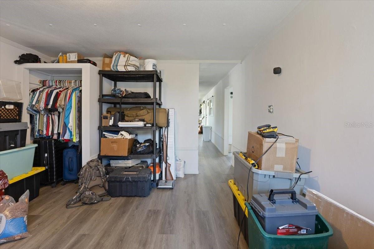 Image 22 of 32 For 2906 Waterside Drive