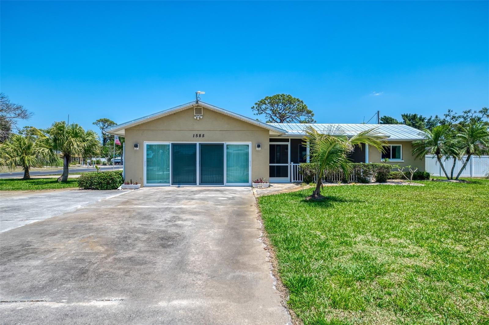 Details for 1585 Poinciana Road, VENICE, FL 34293