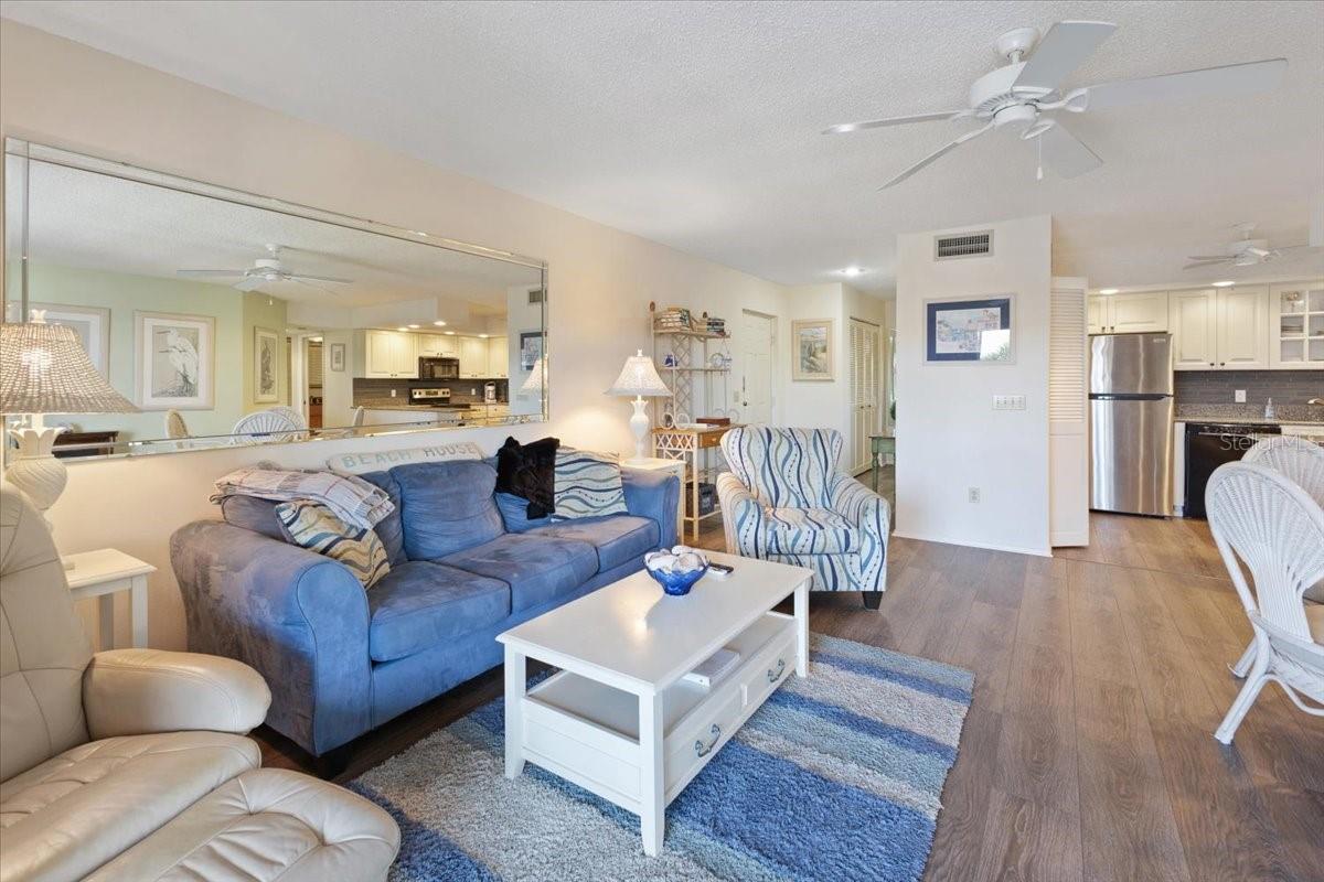 Image 11 of 55 For 2769 Beach Road 205