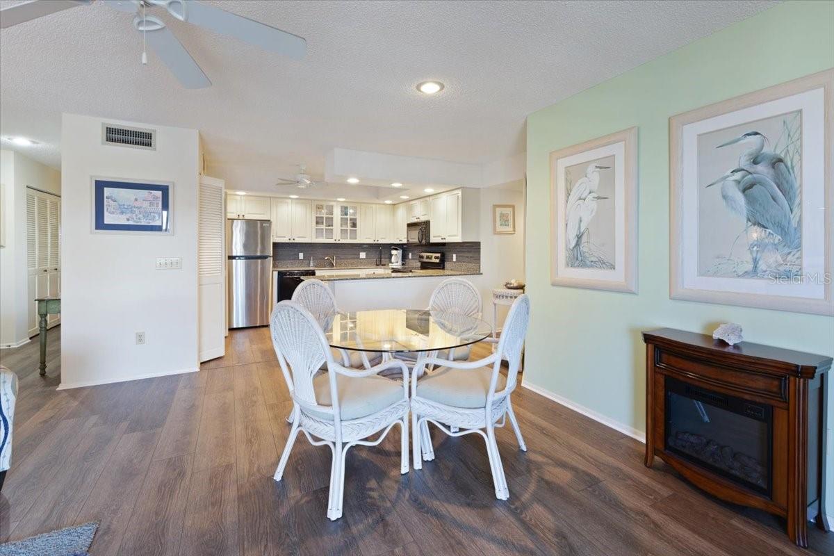 Image 12 of 55 For 2769 Beach Road 205