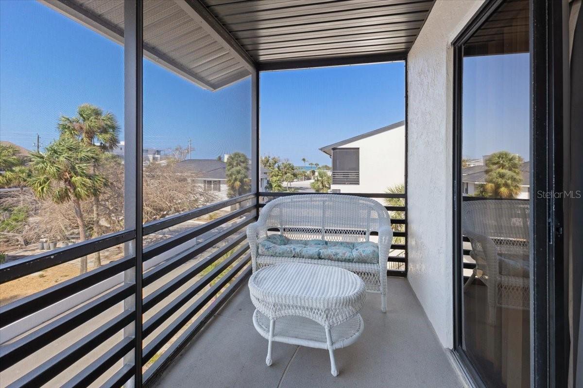 Image 14 of 55 For 2769 Beach Road 205