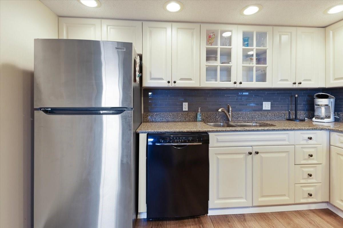 Image 20 of 55 For 2769 Beach Road 205