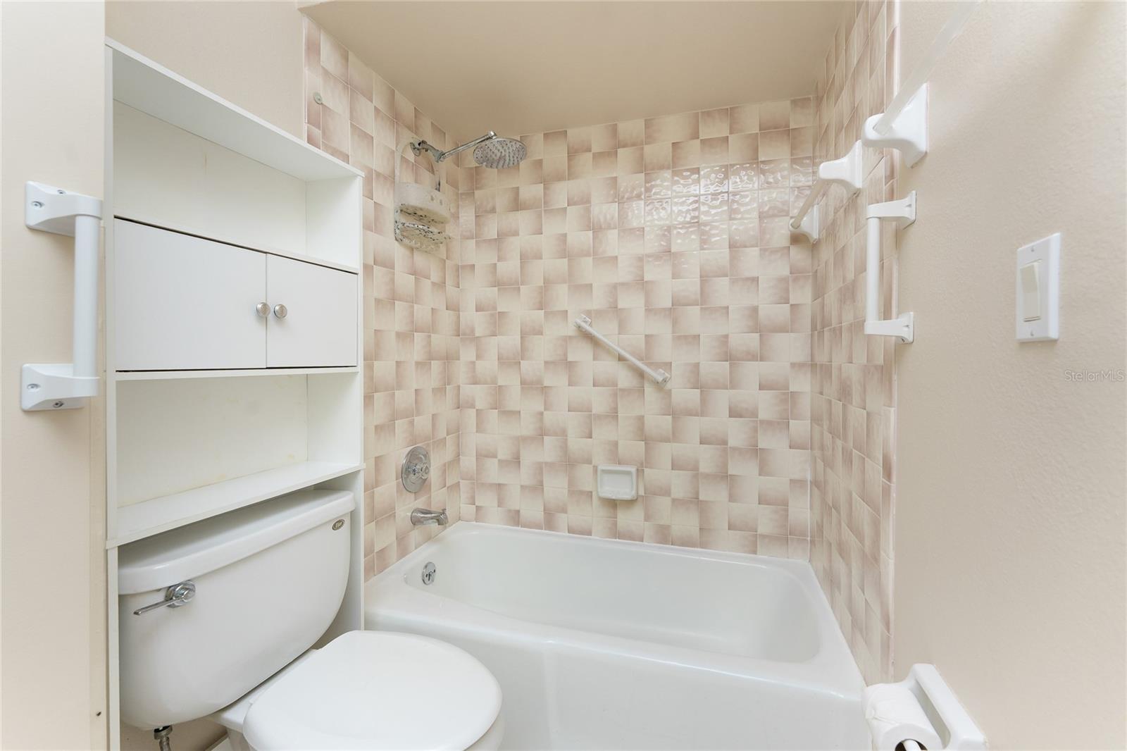 Image 38 of 67 For 39 Bunker Place