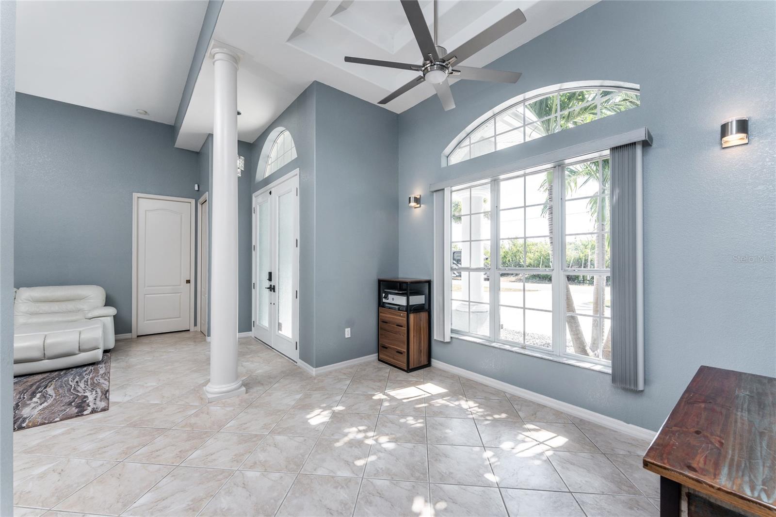 Image 16 of 68 For 15674 Applewhite Circle