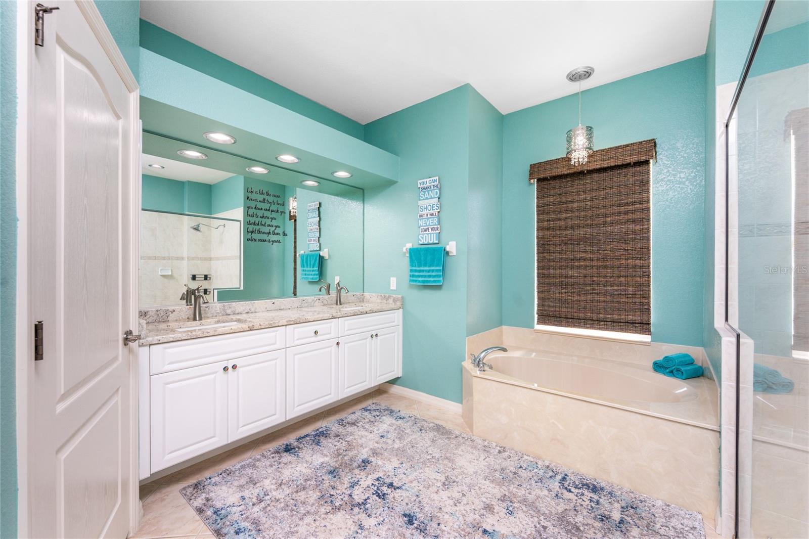 Image 35 of 68 For 15674 Applewhite Circle