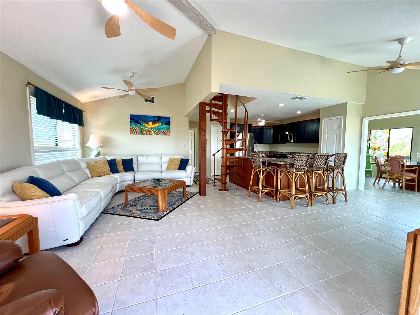 Image 15 of 60 For 9580 Almirate Court
