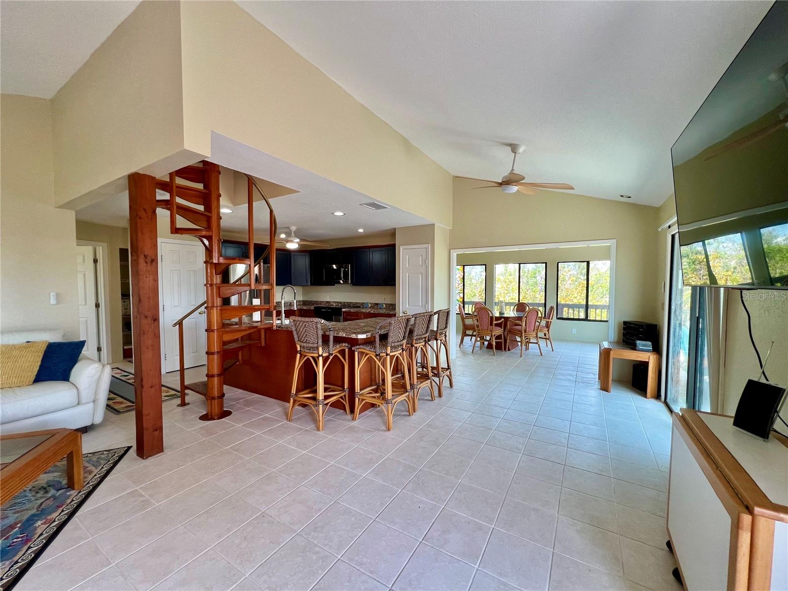 Image 16 of 60 For 9580 Almirate Court