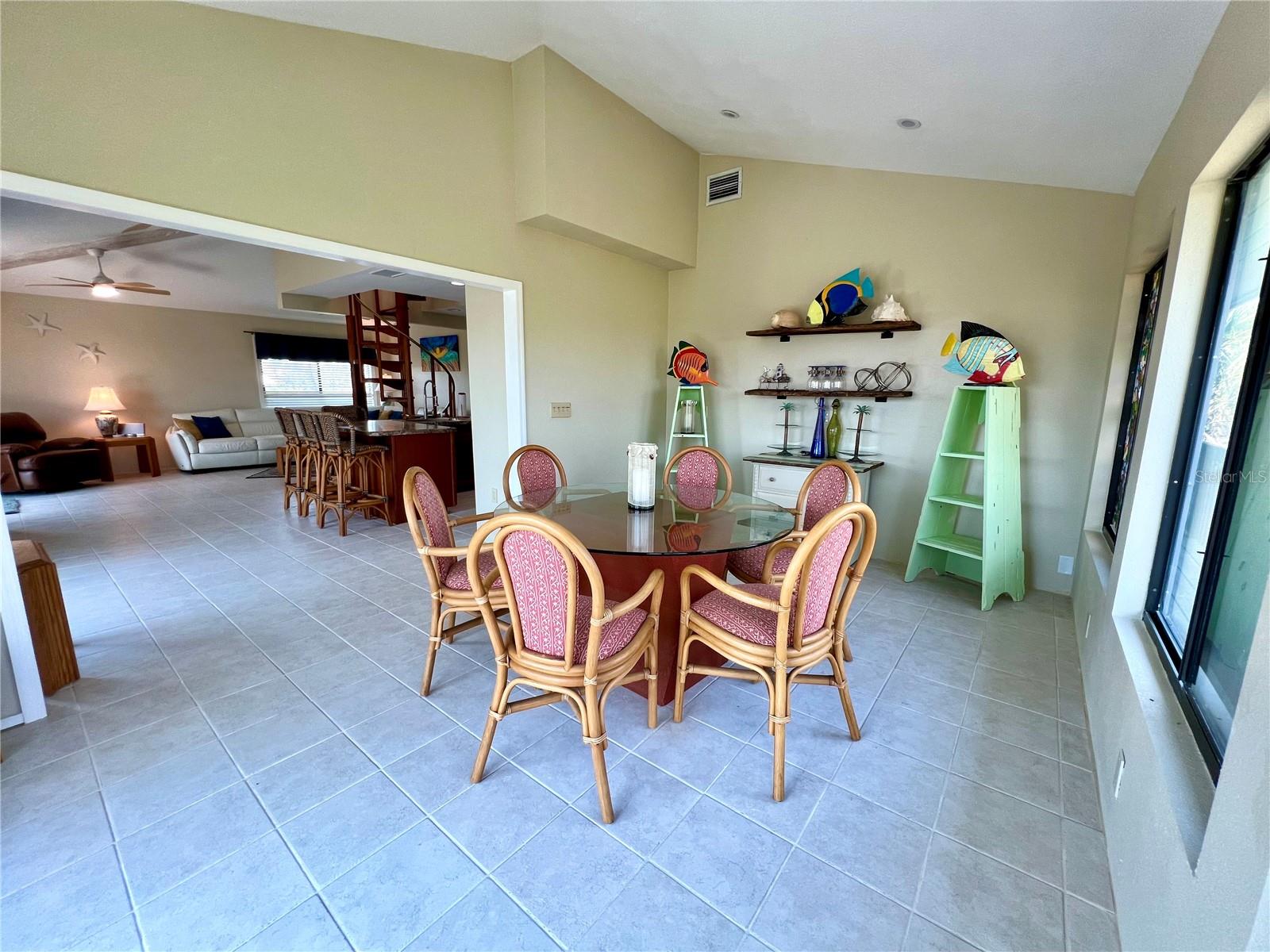 Image 24 of 60 For 9580 Almirate Court