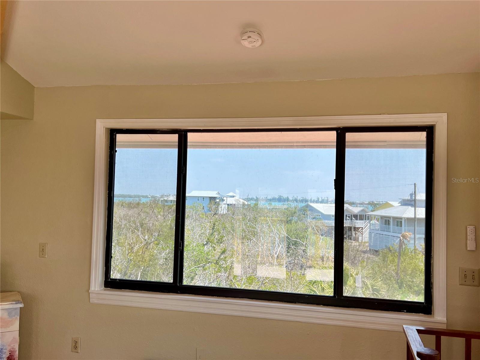 Image 41 of 60 For 9580 Almirate Court