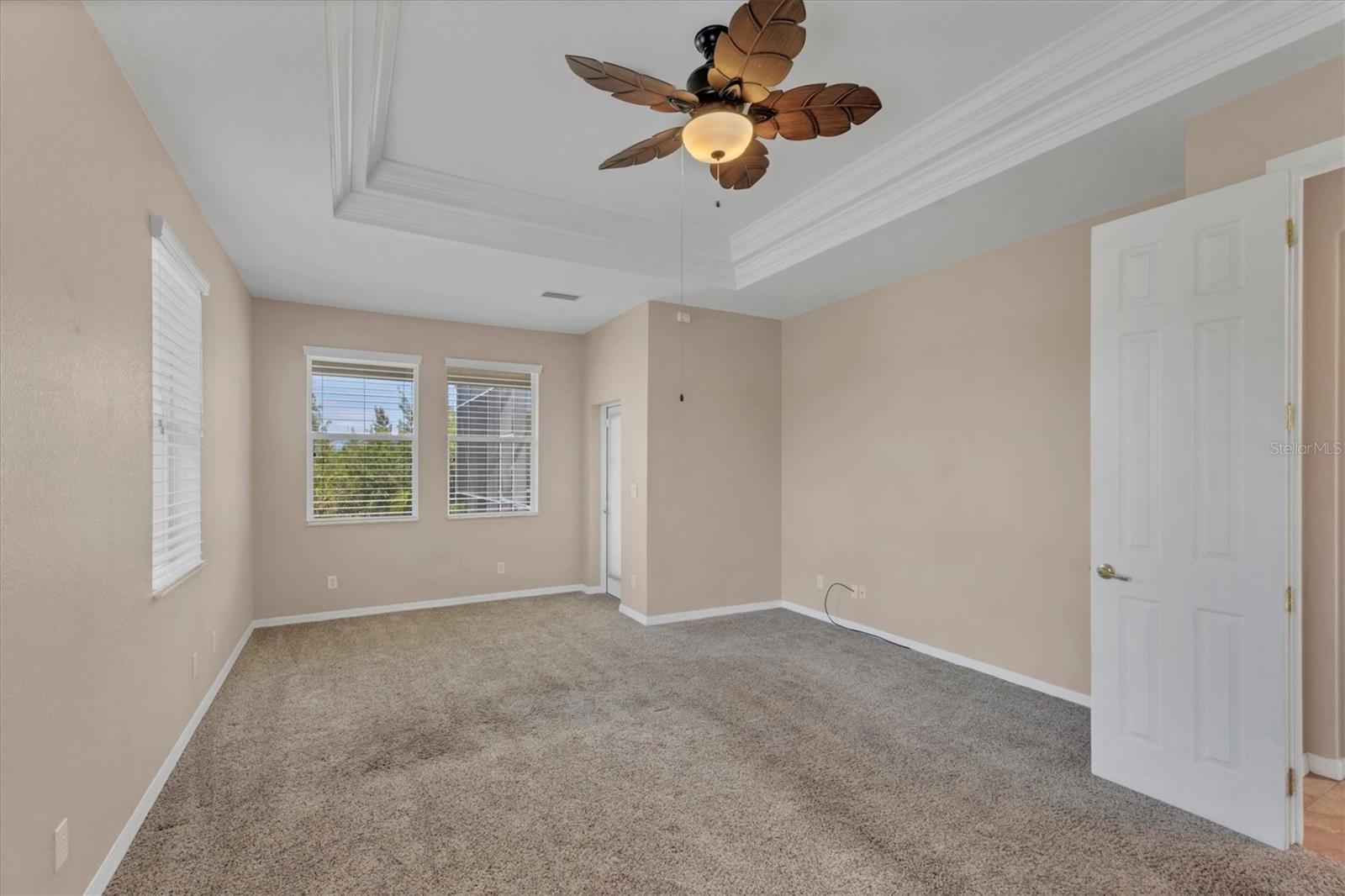 Image 13 of 39 For 10495 Atenia Street
