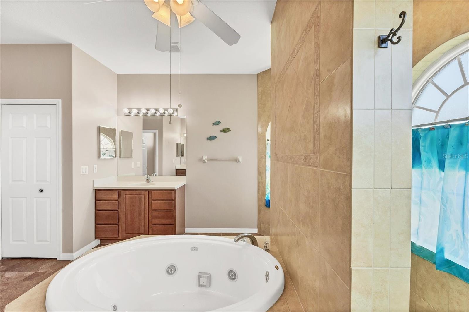 Image 15 of 39 For 10495 Atenia Street