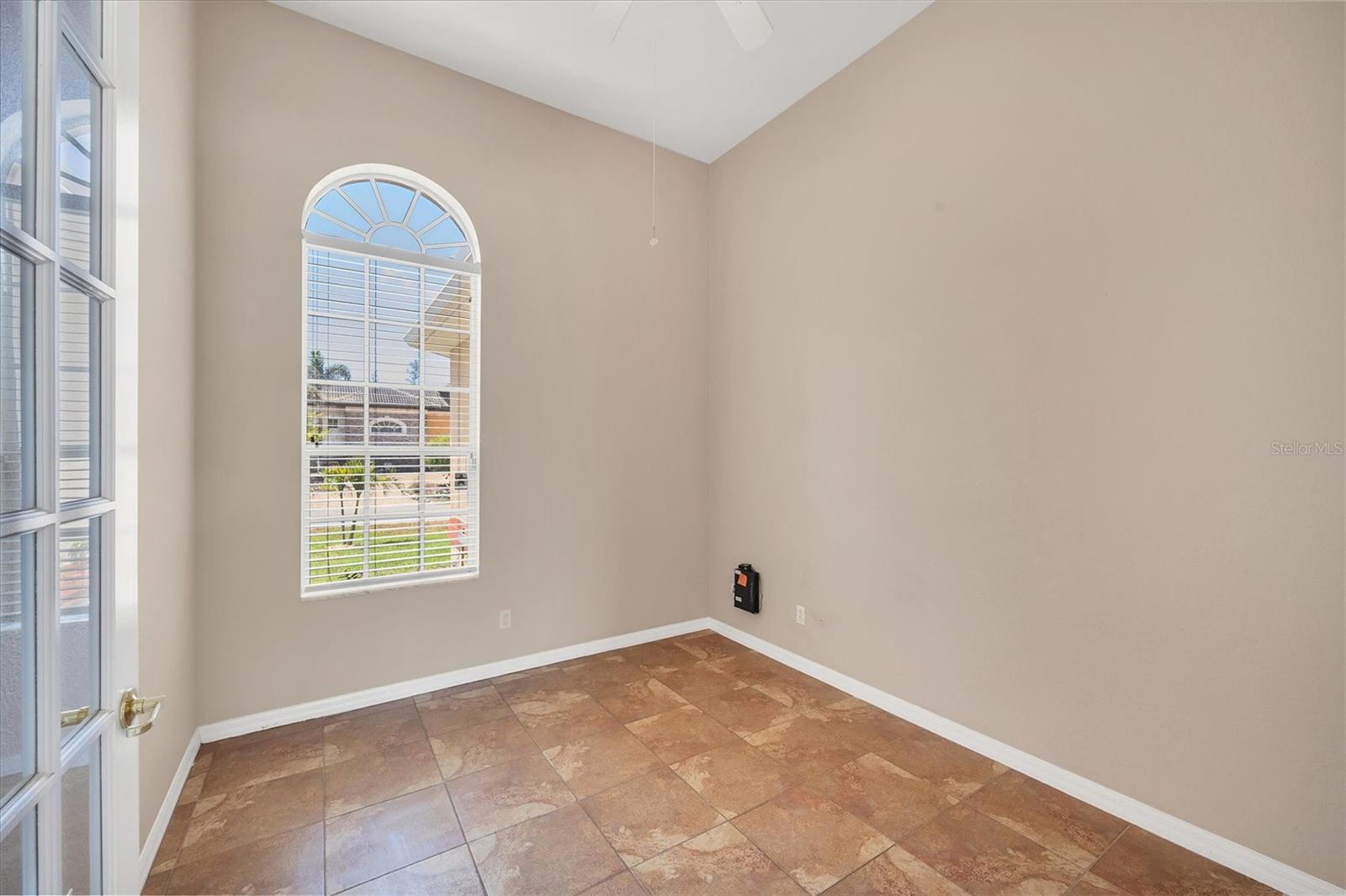 Image 24 of 39 For 10495 Atenia Street