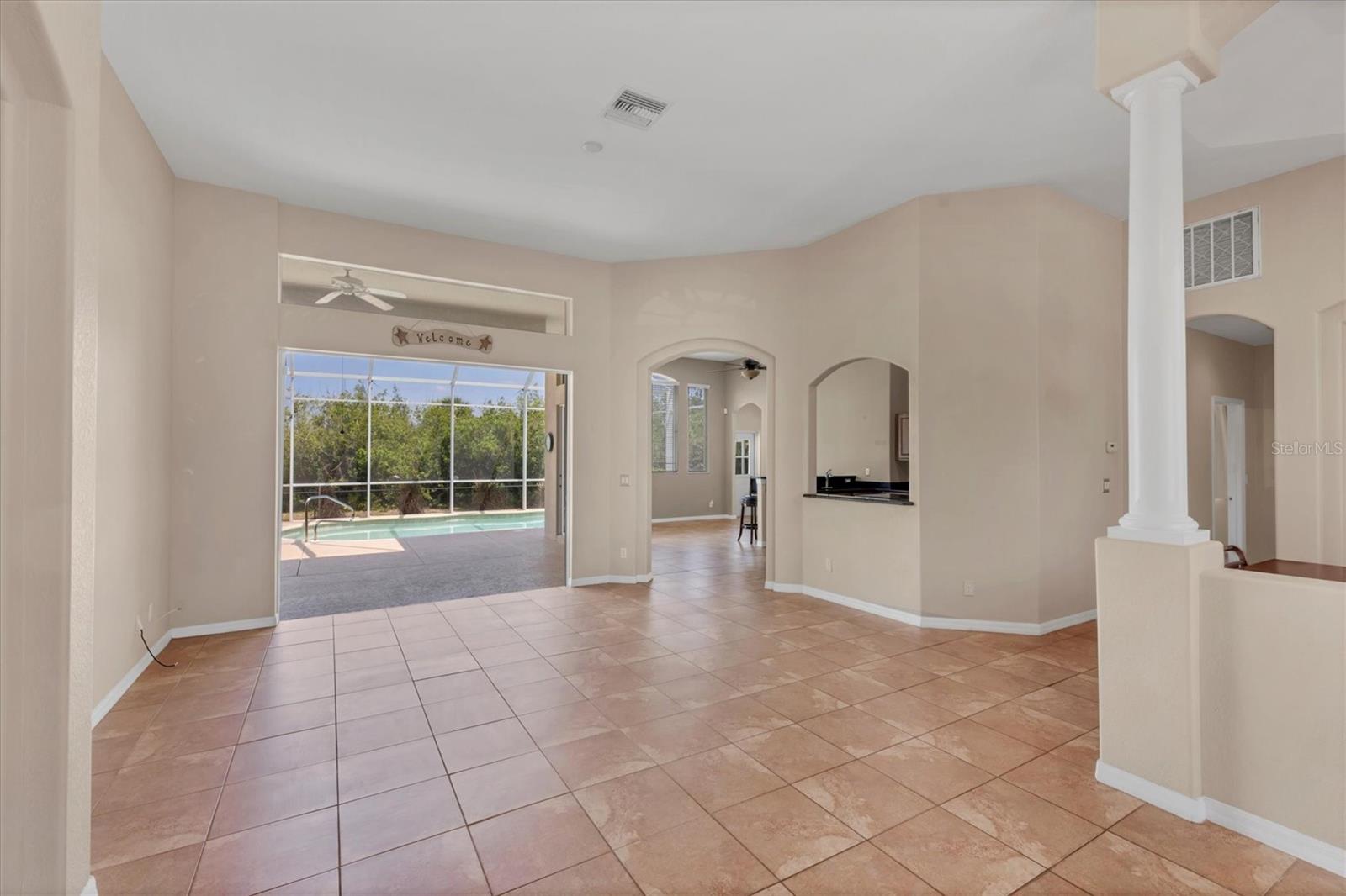 Image 4 of 39 For 10495 Atenia Street