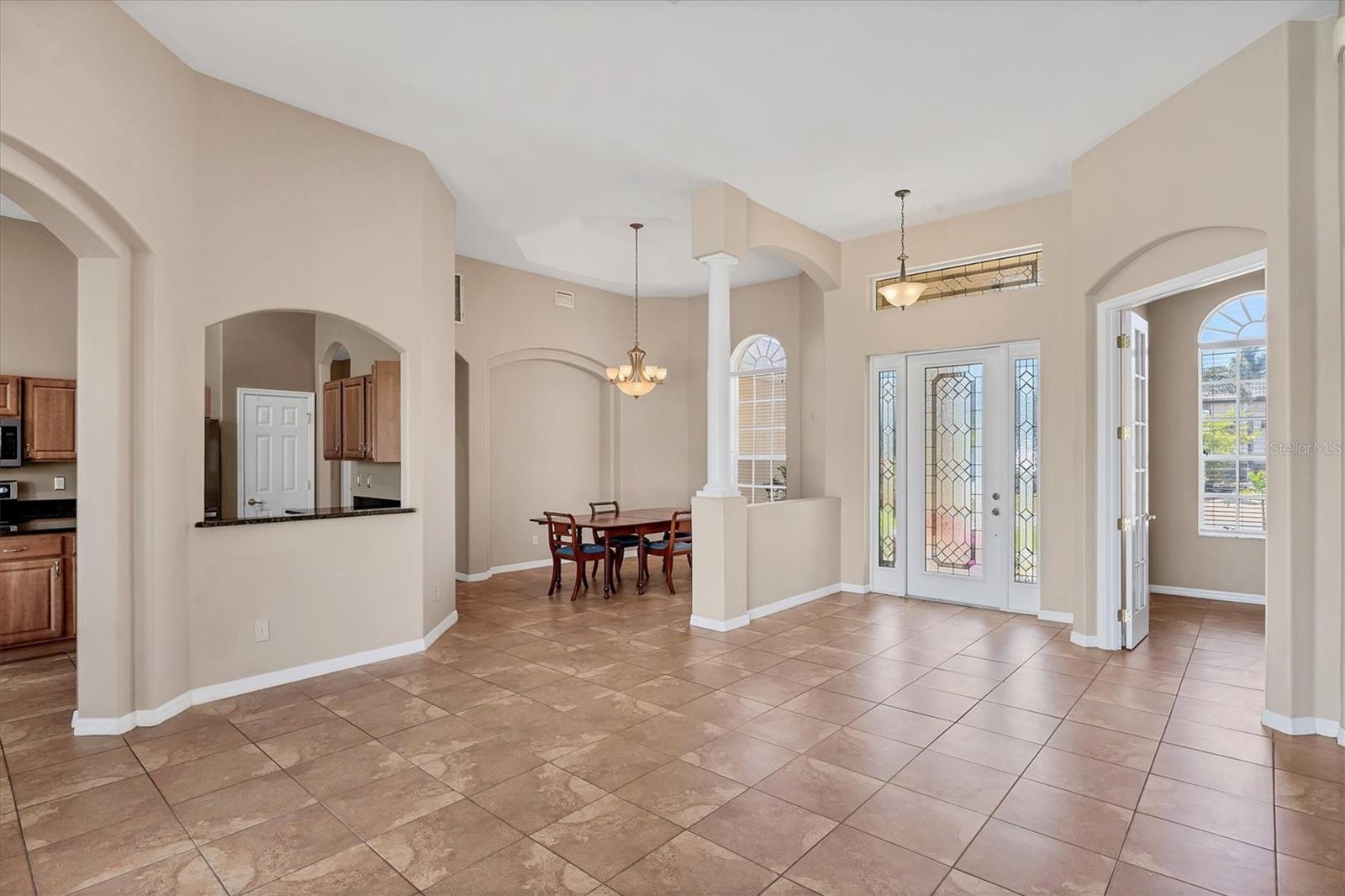 Image 6 of 39 For 10495 Atenia Street