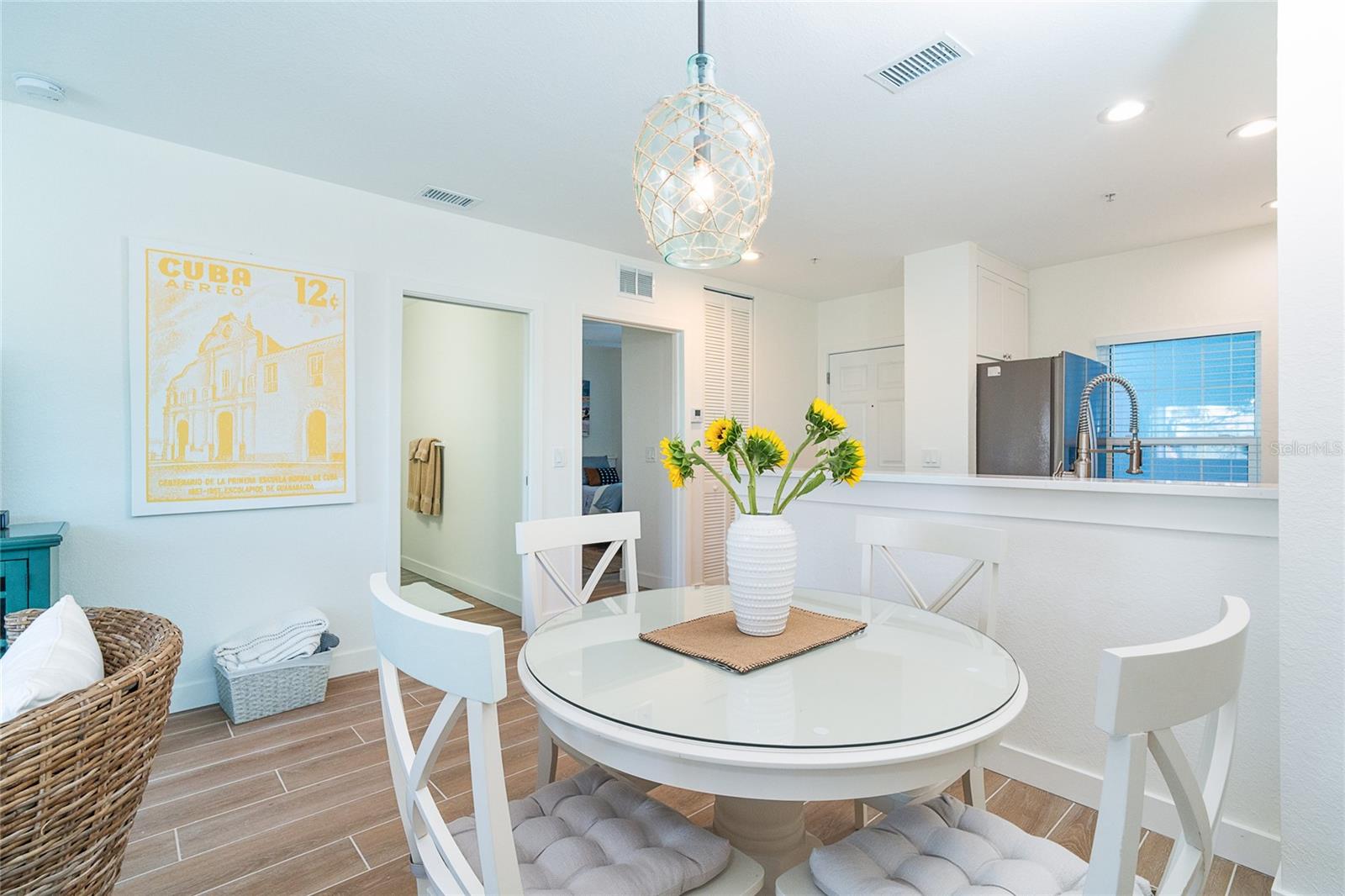 Image 10 of 44 For 8413 Placida Road 205
