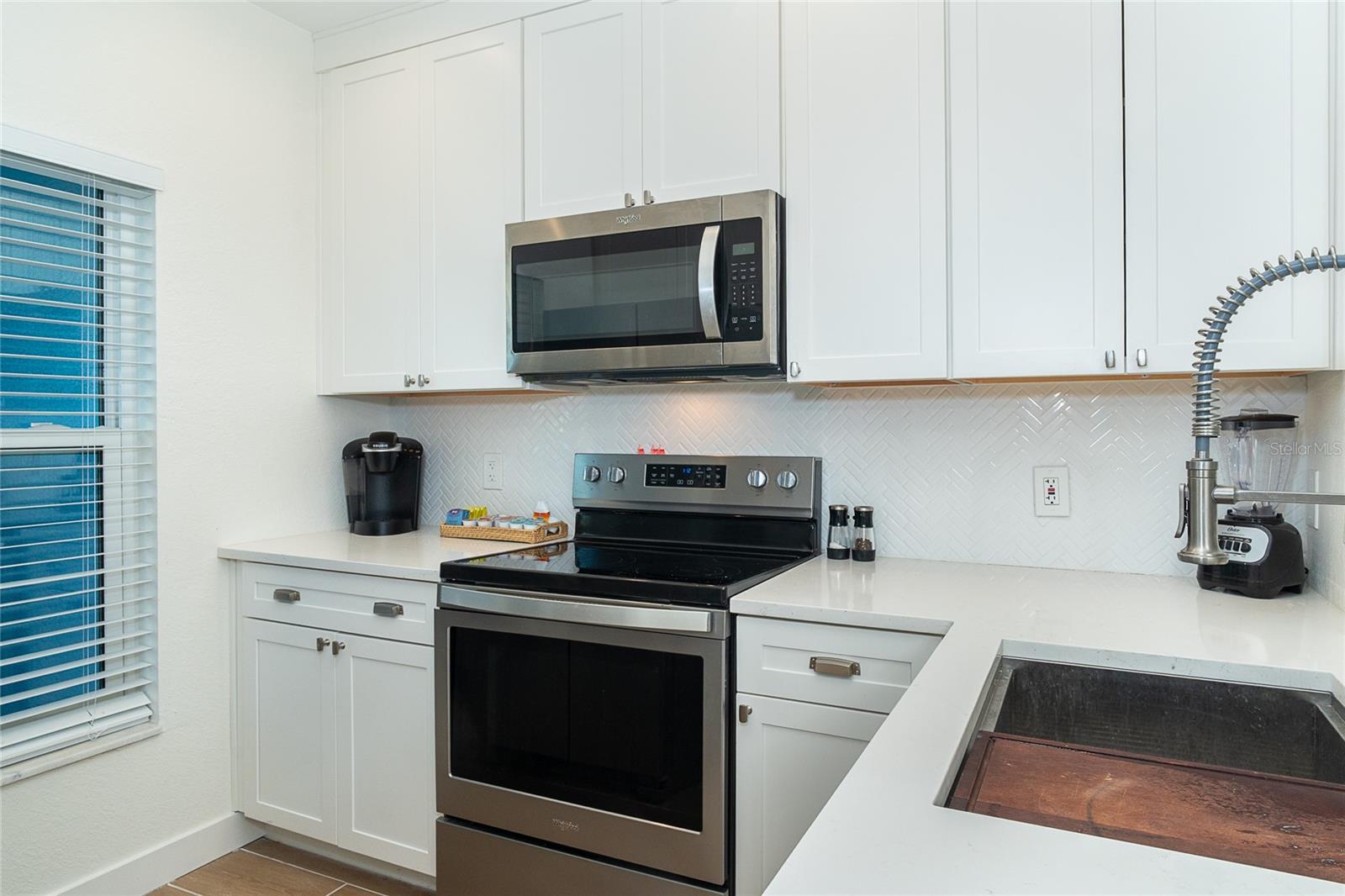 Image 7 of 44 For 8413 Placida Road 205