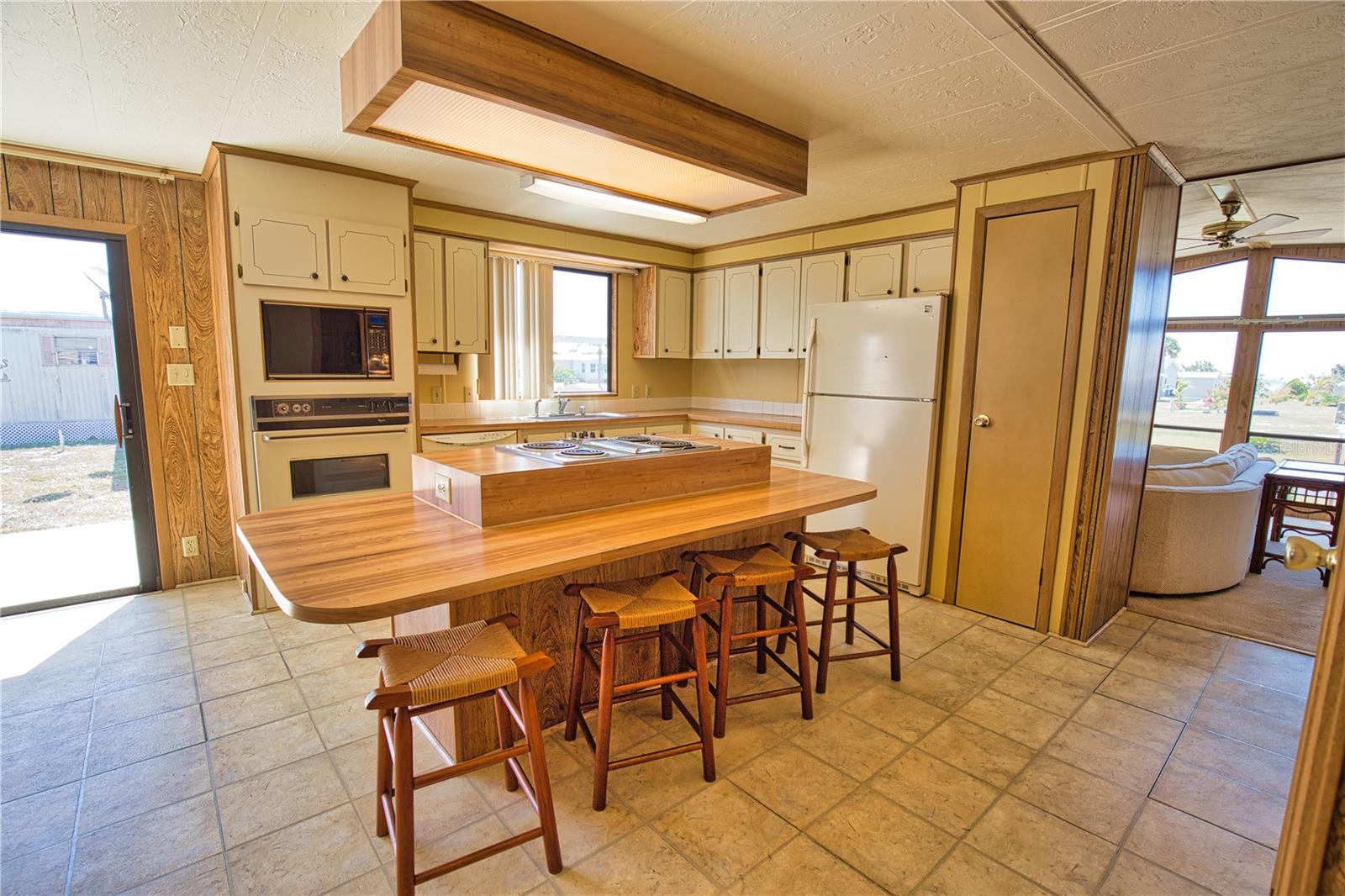 Image 16 of 44 For 1562 Sanderling Drive