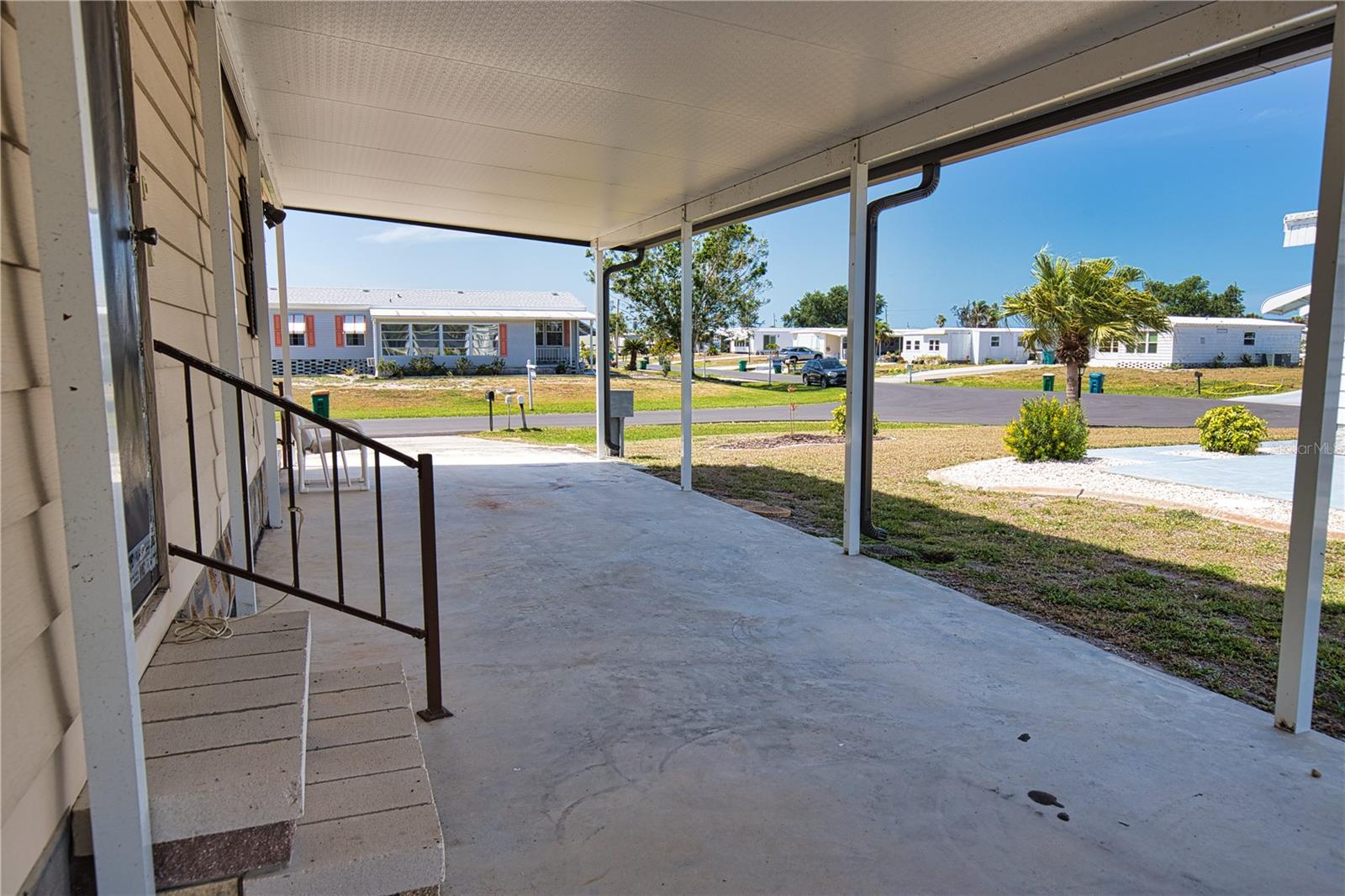 Image 40 of 44 For 1562 Sanderling Drive