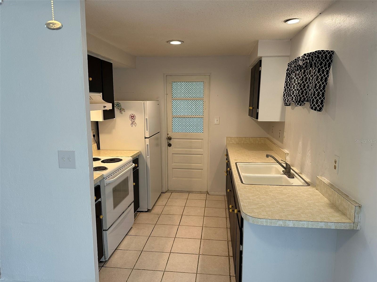Image 4 of 13 For 194 Garden Avenue Nw
