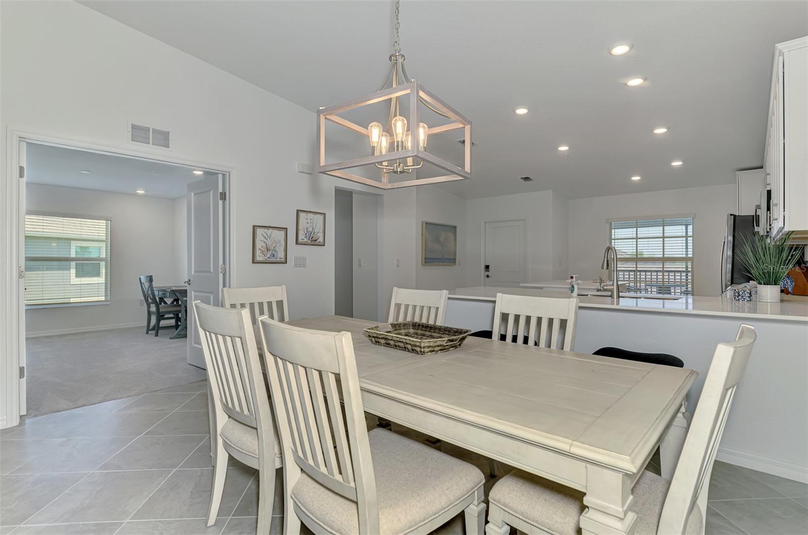Image 28 of 100 For 12470 Wellen Golf Street 208