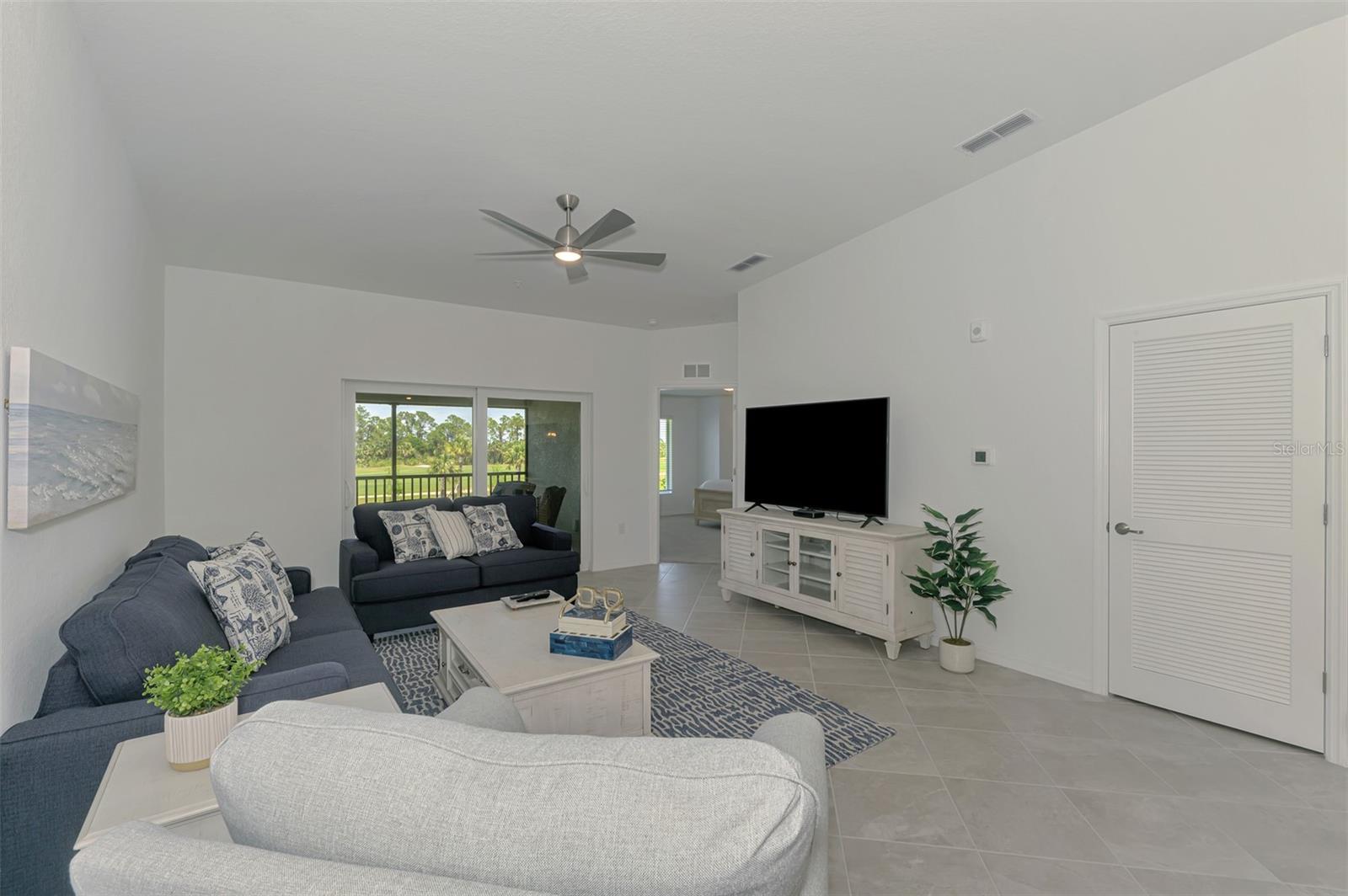 Image 31 of 100 For 12470 Wellen Golf Street 208