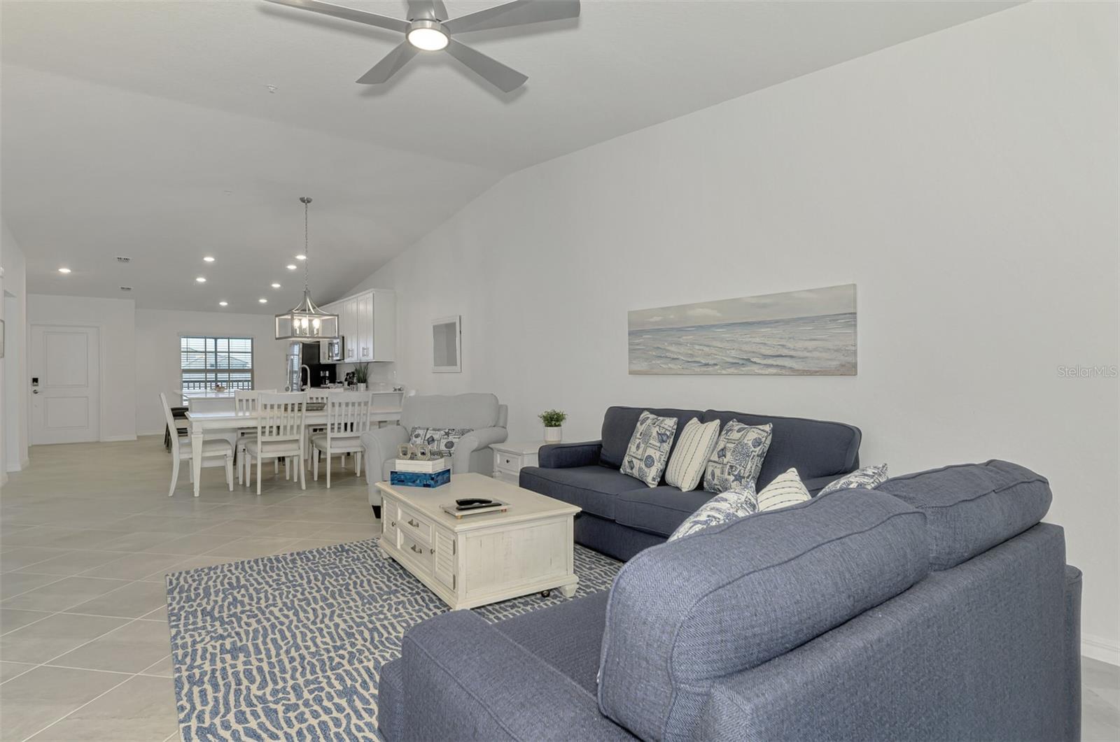 Image 32 of 100 For 12470 Wellen Golf Street 208