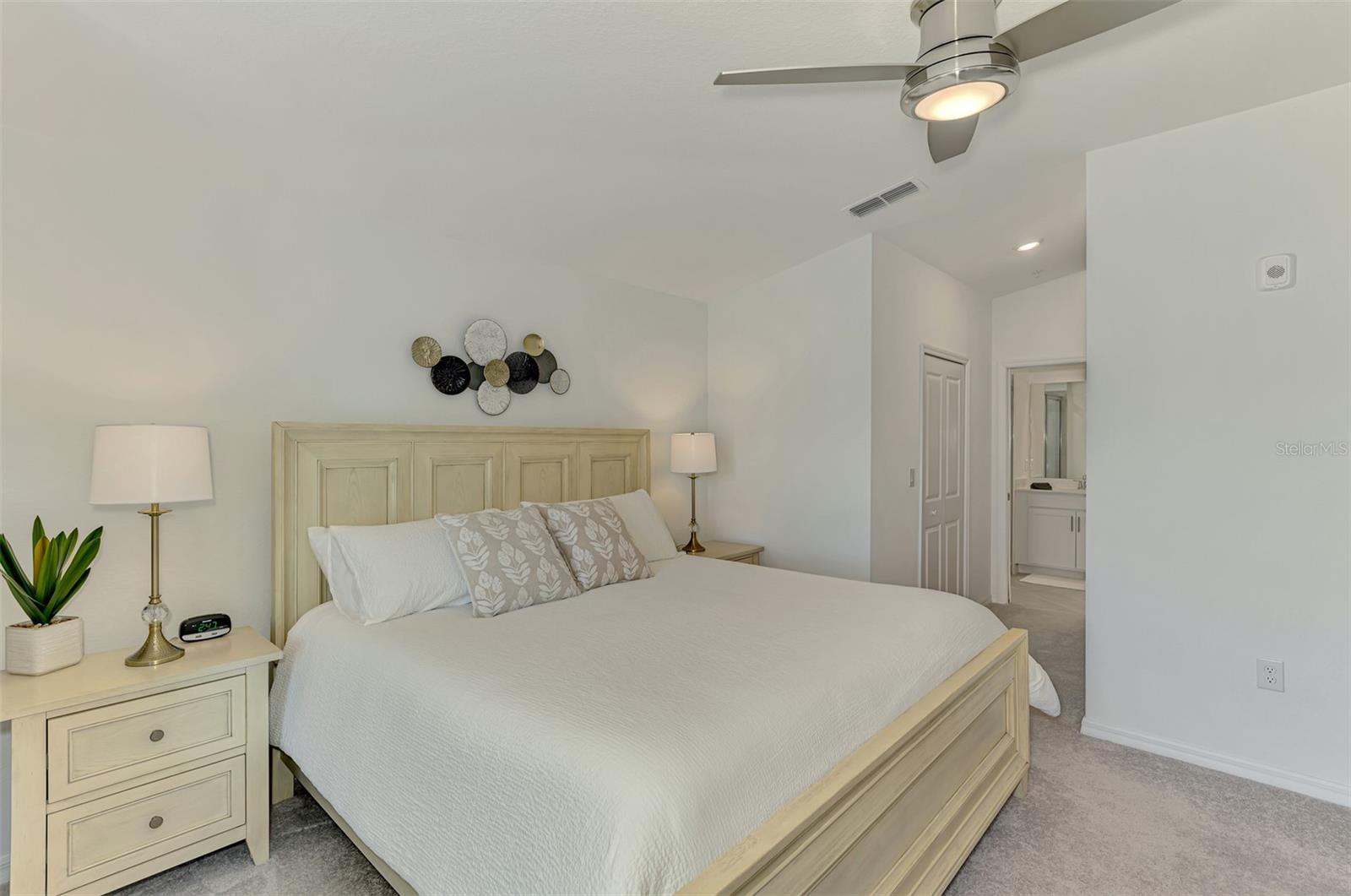 Image 36 of 100 For 12470 Wellen Golf Street 208