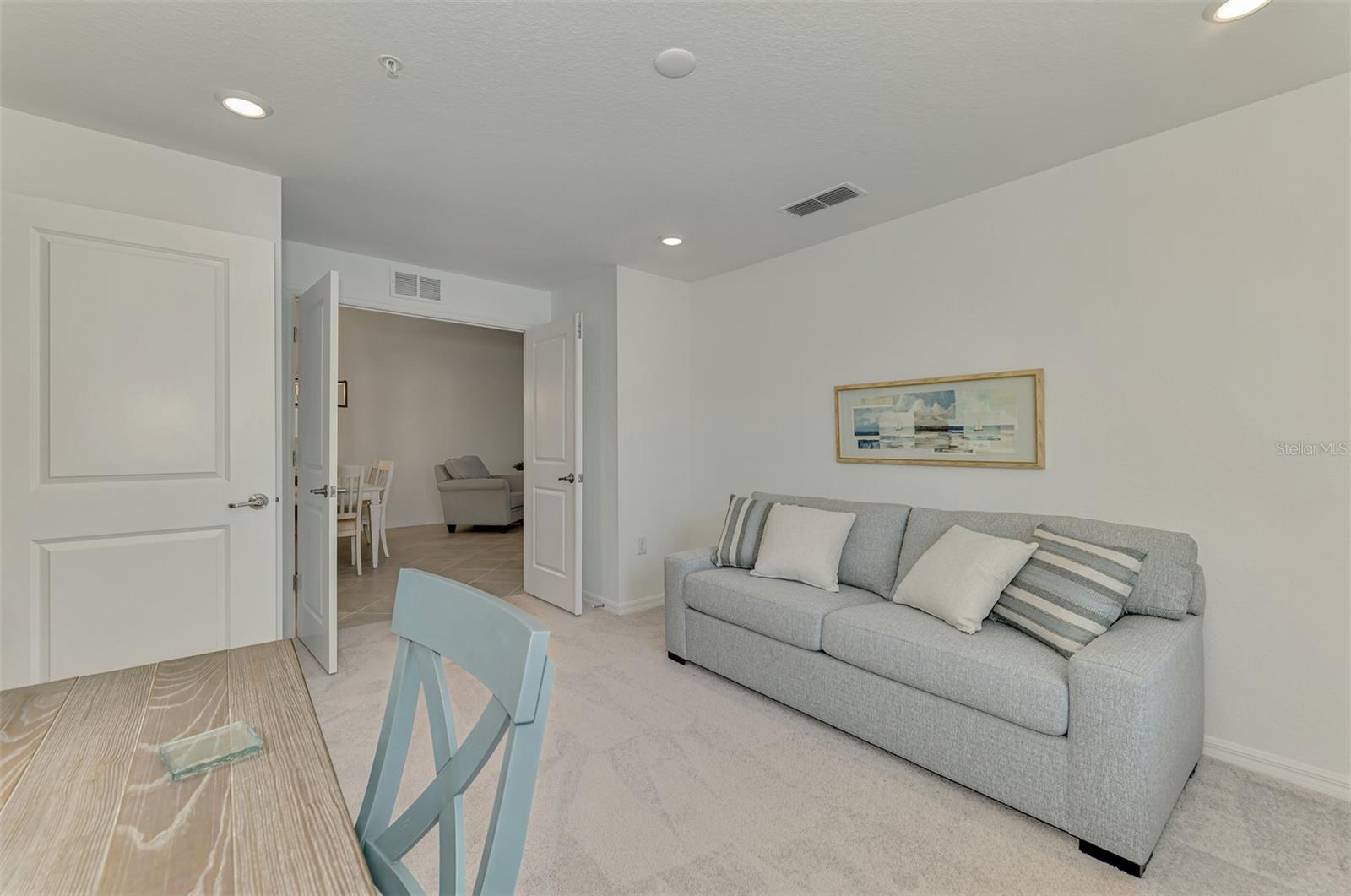 Image 41 of 100 For 12470 Wellen Golf Street 208
