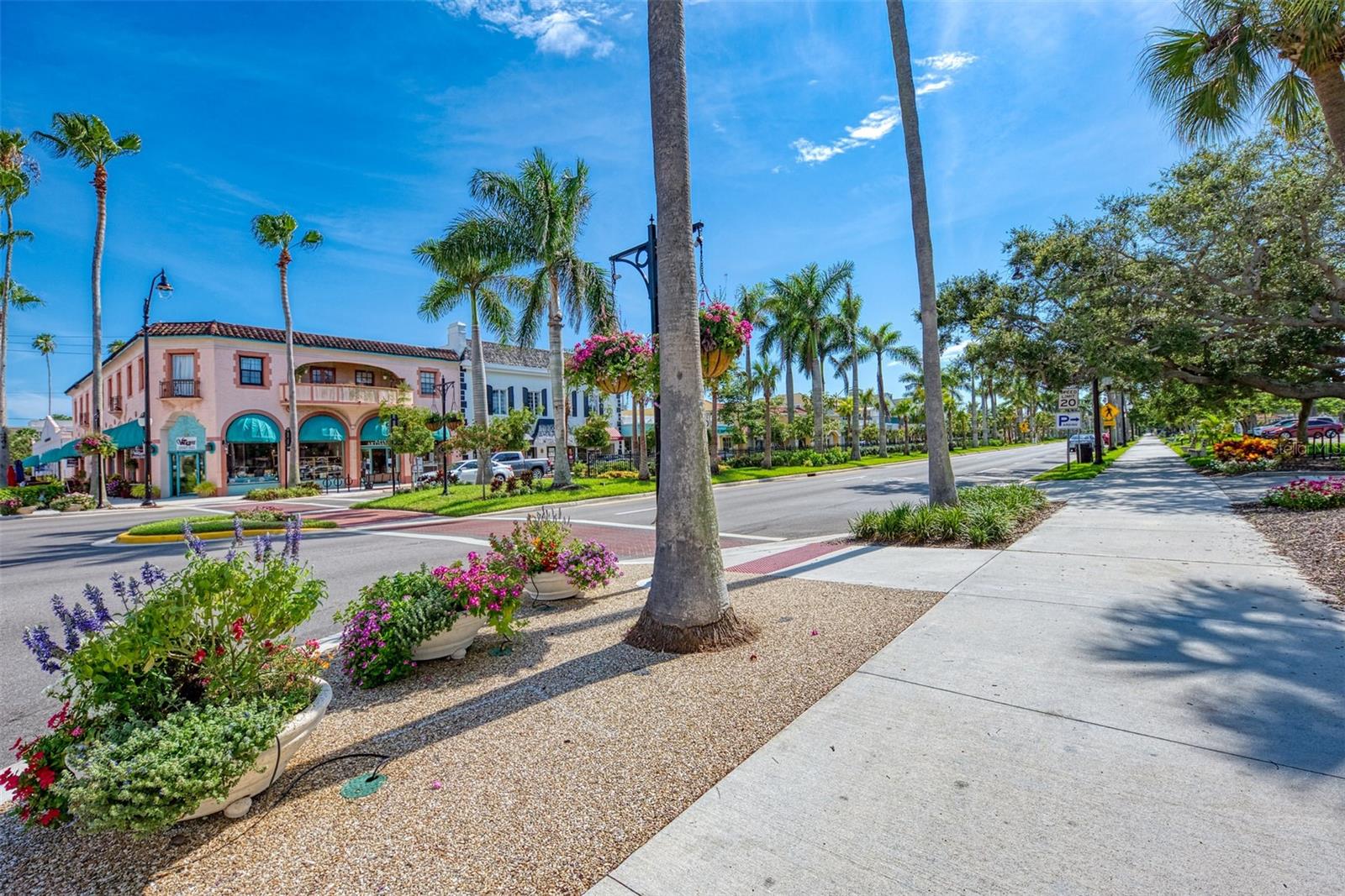 Image 66 of 100 For 12470 Wellen Golf Street 208