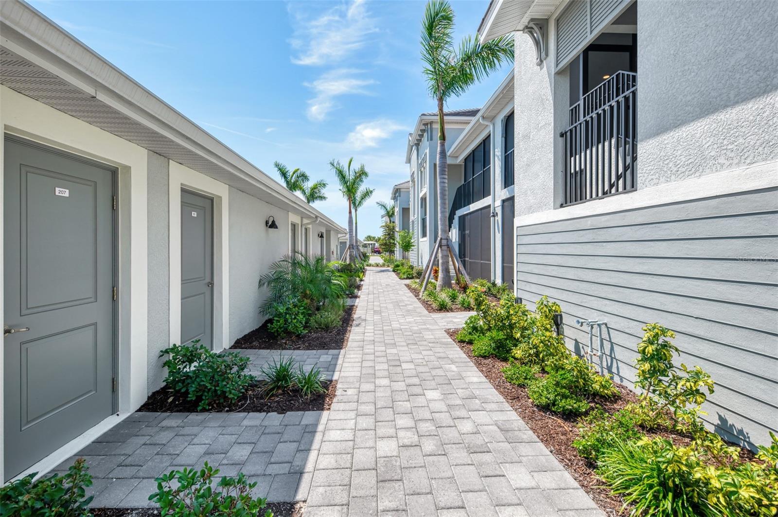 Image 11 of 100 For 12470 Wellen Golf Street 207