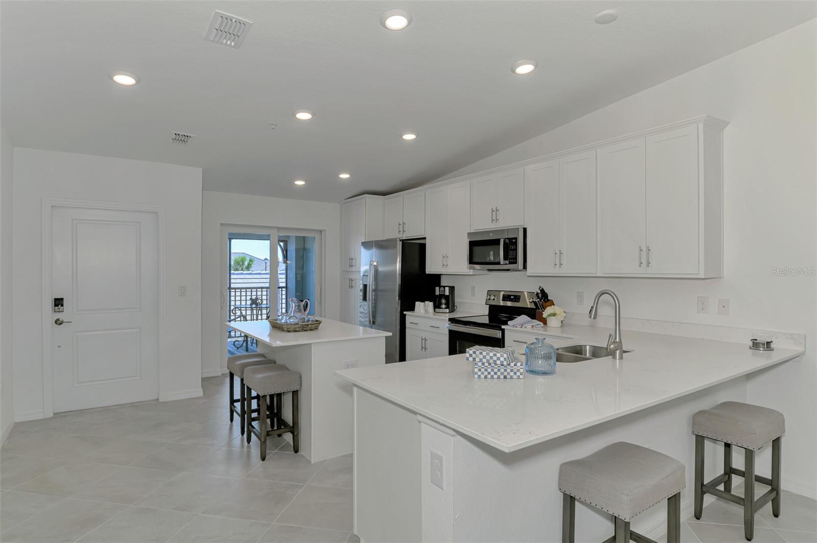 Image 16 of 100 For 12470 Wellen Golf Street 207