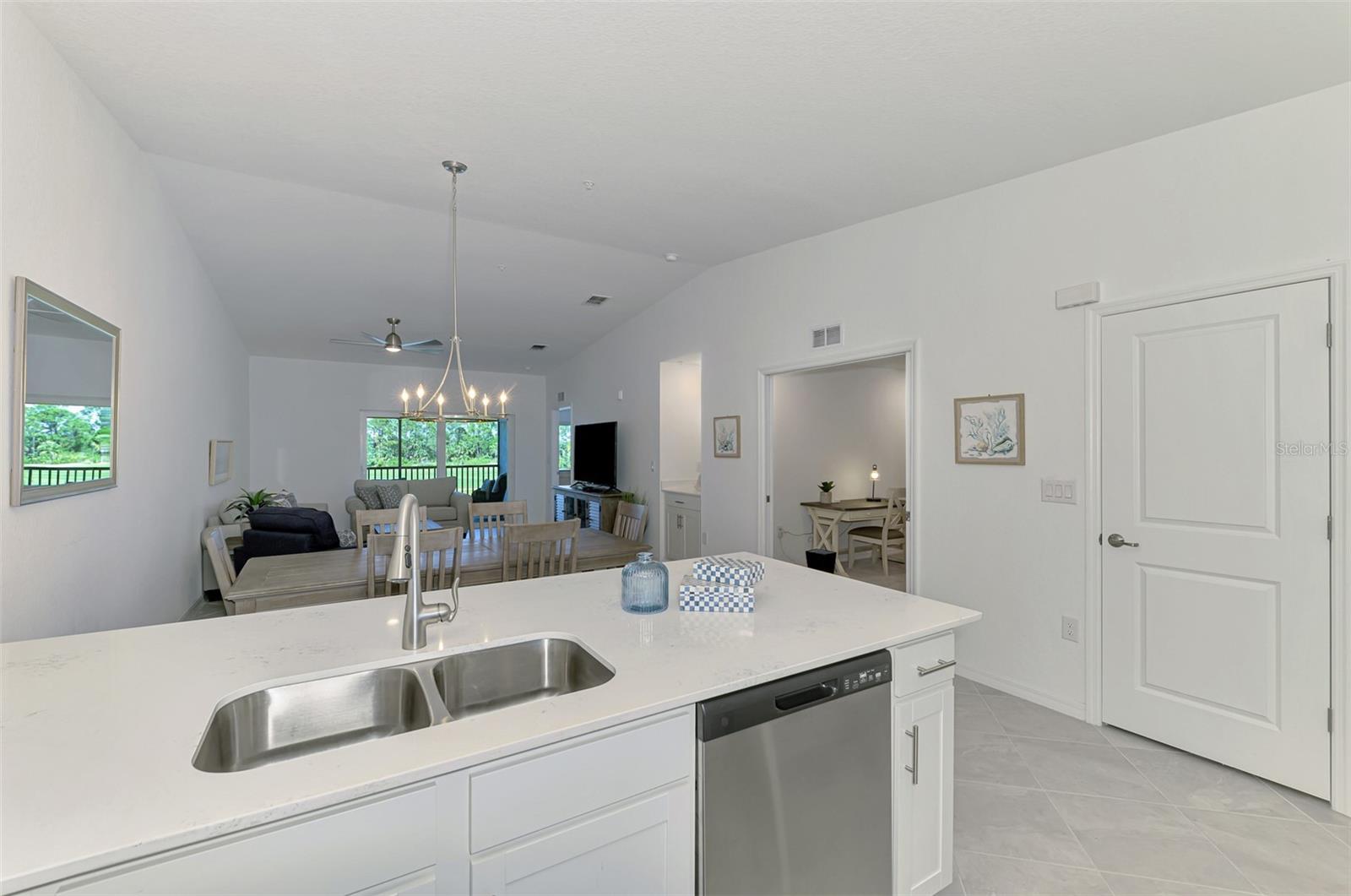 Image 26 of 100 For 12470 Wellen Golf Street 207