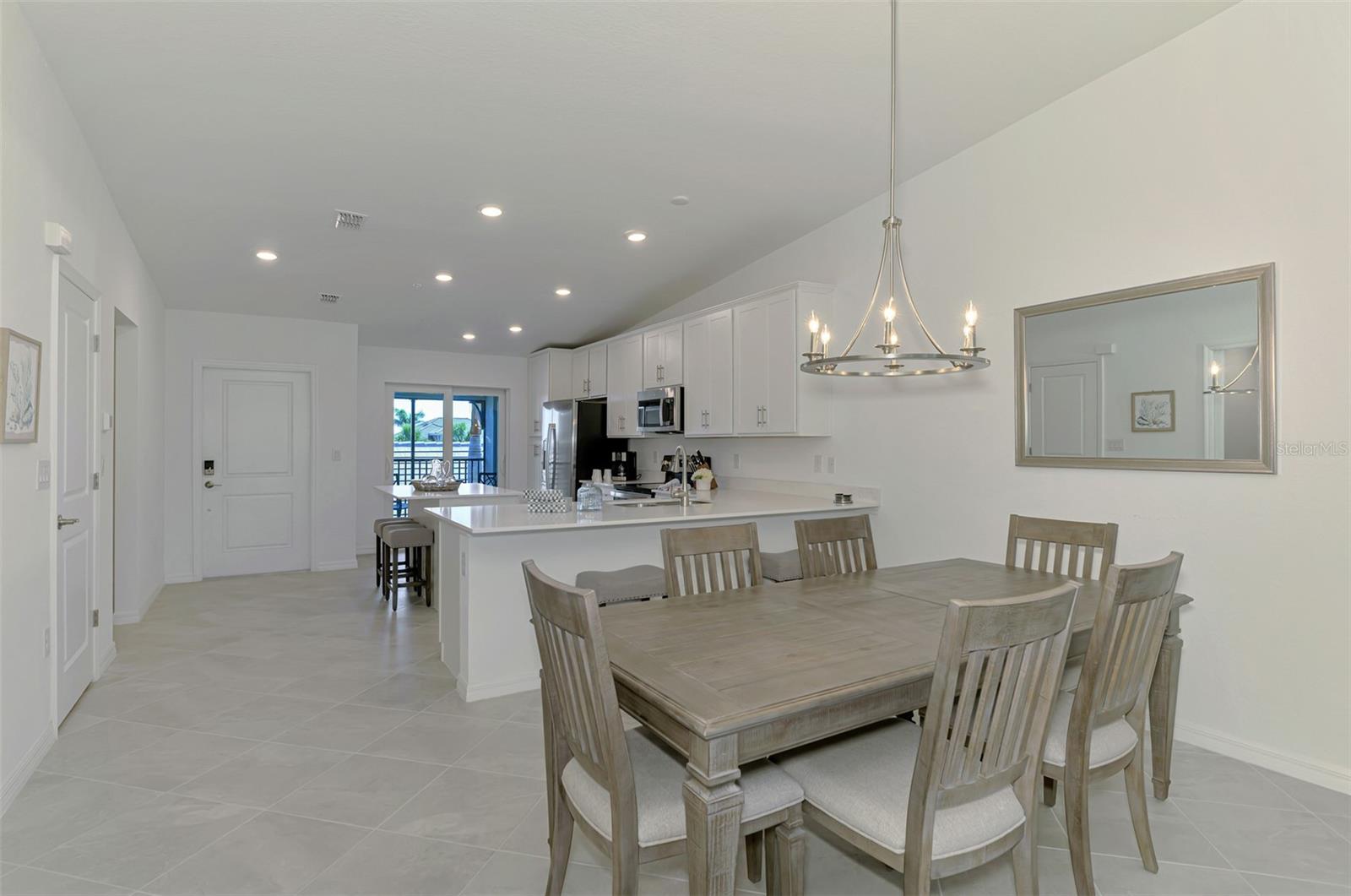 Image 28 of 100 For 12470 Wellen Golf Street 207